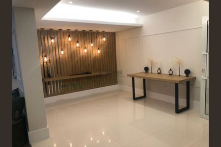 Apartamento à venda com 66m², 2 quartos e 1 vaga