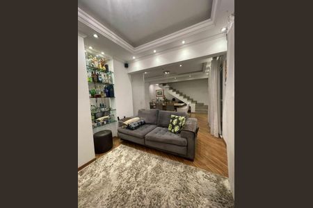 Apartamento para alugar com 160m², 2 quartos e 4 vagas