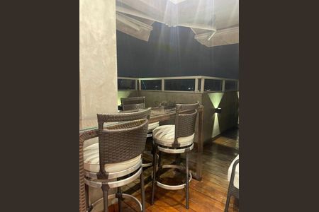 Apartamento para alugar com 160m², 2 quartos e 4 vagas