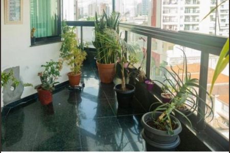 Apartamento à venda com 203m², 3 quartos e 3 vagas