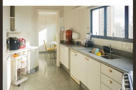Apartamento à venda com 203m², 3 quartos e 3 vagas