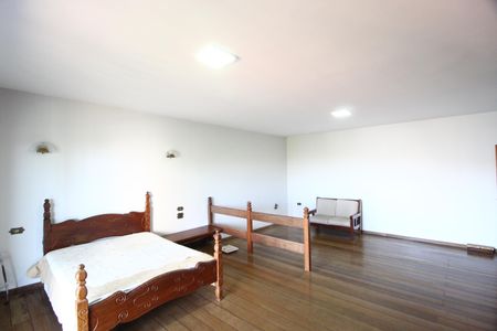 Casa para alugar com 564m², 5 quartos e 4 vagasSuíte 4