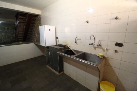 Casa para alugar com 564m², 5 quartos e 4 vagasÁrea de Serviço