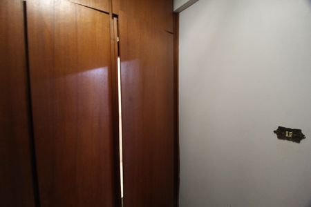 Casa para alugar com 564m², 5 quartos e 4 vagasQuarto de Serviço