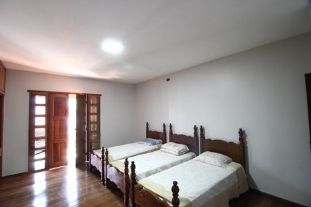 Casa para alugar com 564m², 5 quartos e 4 vagasSuíte 3