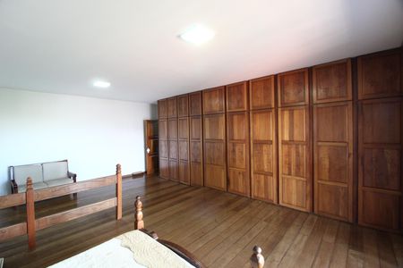 Casa para alugar com 564m², 5 quartos e 4 vagasSuíte 4