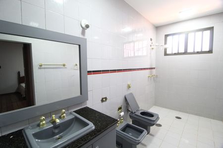 Casa para alugar com 564m², 5 quartos e 4 vagasBanheiro da Suíte 3