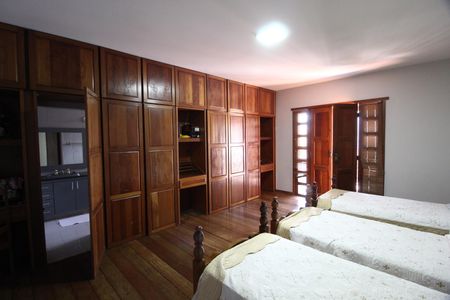 Casa para alugar com 564m², 5 quartos e 4 vagasSuíte 3