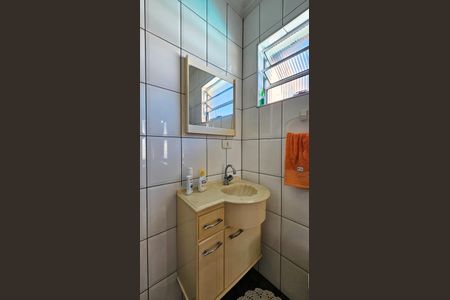 Casa para alugar com 420m², 3 quartos e 4 vagas Casa para alugar com 420m², 3 quartos e 4 vagasBanheiro 2