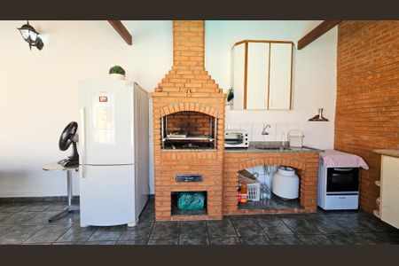 Casa para alugar com 420m², 3 quartos e 4 vagas Casa para alugar com 420m², 3 quartos e 4 vagasÁrea comum - Churrasqueira