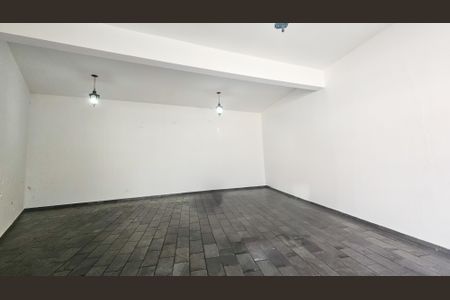 Casa para alugar com 420m², 3 quartos e 4 vagas Casa para alugar com 420m², 3 quartos e 4 vagasGaragem