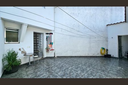 Casa para alugar com 420m², 3 quartos e 4 vagas Casa para alugar com 420m², 3 quartos e 4 vagasQuintal