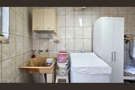 Casa para alugar com 420m², 3 quartos e 4 vagas Casa para alugar com 420m², 3 quartos e 4 vagasÁrea de Serviço