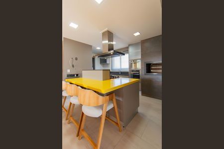 Apartamento à venda com 158m², 2 quartos e 3 vagasCozinha