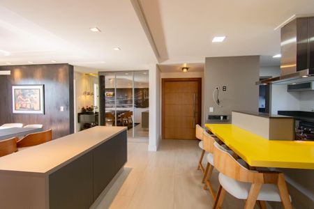 Apartamento à venda com 158m², 2 quartos e 3 vagasCozinha