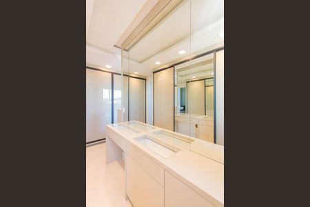 Apartamento à venda com 158m², 2 quartos e 3 vagasBanheiro Suíte 1