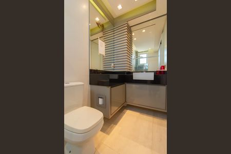 Apartamento à venda com 158m², 2 quartos e 3 vagasBanheiro Suíte 1