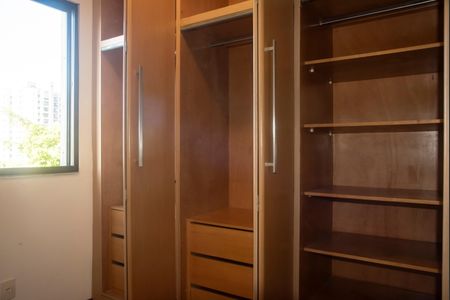 Apartamento à venda com 75m², 3 quartos e 2 vagasQuarto 1