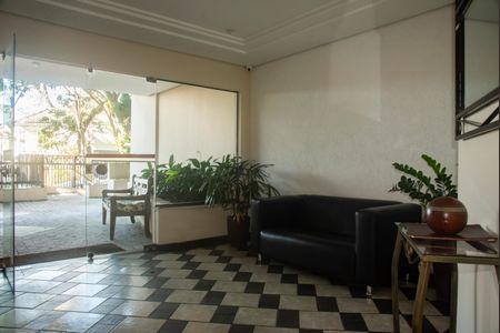 Apartamento à venda com 75m², 3 quartos e 2 vagasHall social