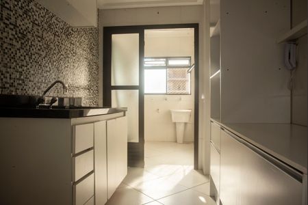 Apartamento à venda com 75m², 3 quartos e 2 vagasCozinha
