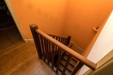 Casa à venda com 120m², 3 quartos e 1 vagaEscada