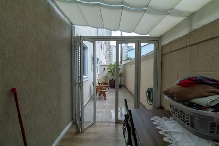 Apartamento à venda com 73m², 2 quartos e 1 vaga Apartamento à venda com 73m², 2 quartos e 1 vagaVaranda