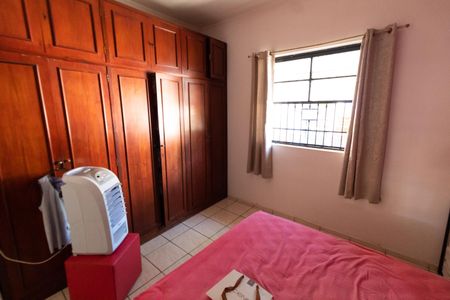 Casa à venda com 140m², 3 quartos e 2 vagasSuíte 