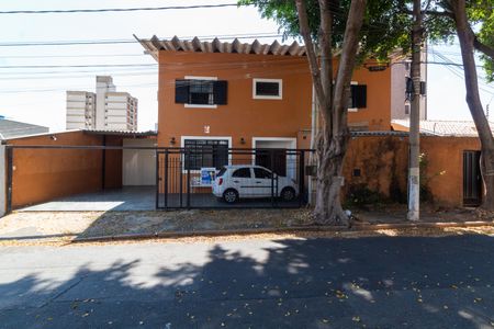 Casa à venda com 140m², 3 quartos e 2 vagasFachada