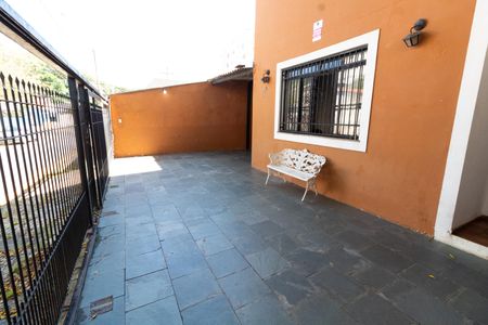 Casa à venda com 140m², 3 quartos e 2 vagasQuintal