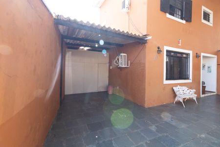 Casa à venda com 140m², 3 quartos e 2 vagasQuintal