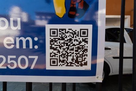 Casa à venda com 140m², 3 quartos e 2 vagasFachada e Plaquinha