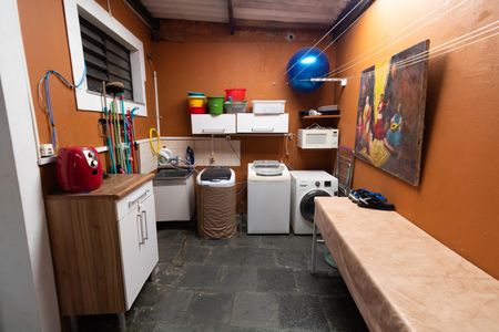 Casa à venda com 140m², 3 quartos e 2 vagasÁrea de Serviço