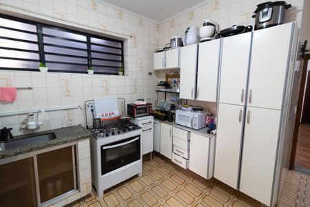 Casa à venda com 140m², 3 quartos e 2 vagasCozinha