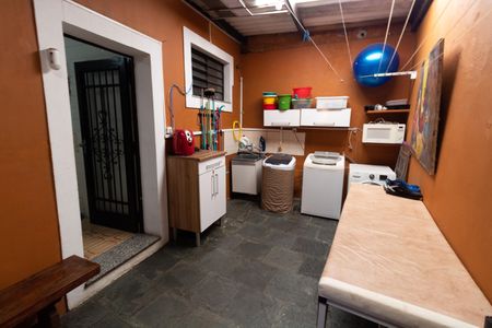 Casa à venda com 140m², 3 quartos e 2 vagasÁrea de Serviço