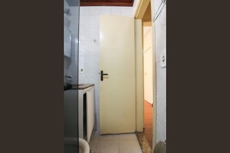 Apartamento à venda com 60m², 2 quartos e 1 vaga Apartamento à venda com 60m², 2 quartos e 1 vagaBanheiro