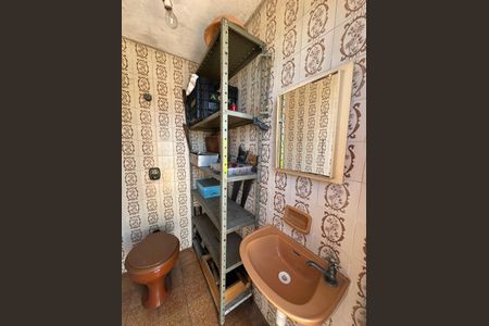 Casa à venda com 170m², 2 quartos e 2 vagasDepósito