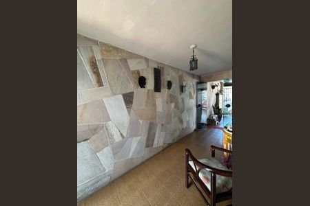 Casa à venda com 170m², 2 quartos e 2 vagasÁrea Externa