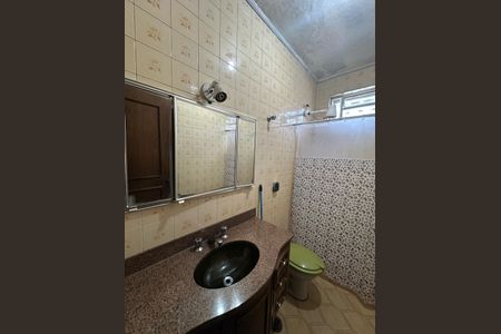 Casa à venda com 170m², 2 quartos e 2 vagasBanheiro da Suíte 2