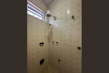 Casa à venda com 170m², 2 quartos e 2 vagasBanheiro da Suíte