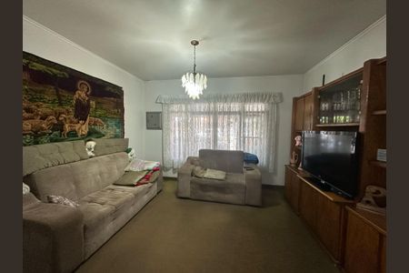 Casa à venda com 170m², 2 quartos e 2 vagasSala