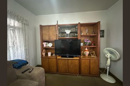 Casa à venda com 170m², 2 quartos e 2 vagasSala