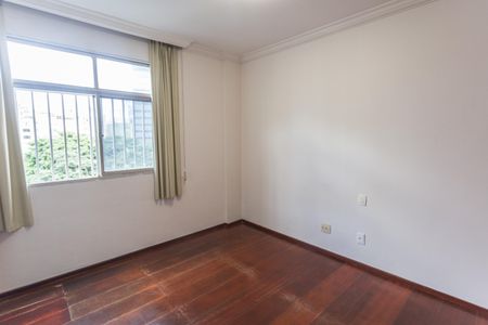 Apartamento à venda com 90m², 3 quartos e 2 vagasSuíte