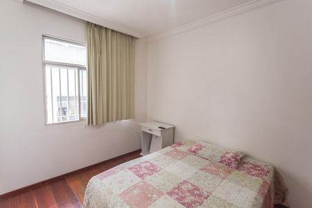 Apartamento à venda com 90m², 3 quartos e 2 vagasQuarto 2