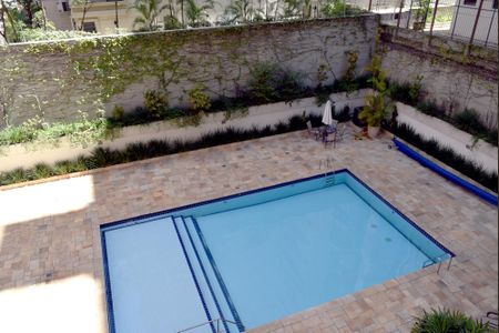 Apartamento à venda com 157m², 2 quartos e 2 vagasÁrea comum - Piscina