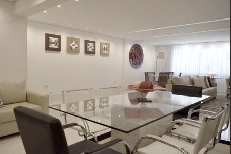 Apartamento à venda com 157m², 2 quartos e 2 vagasSala de jantar