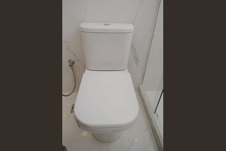 Apartamento à venda com 157m², 2 quartos e 2 vagasBanheiro da Suíte 1