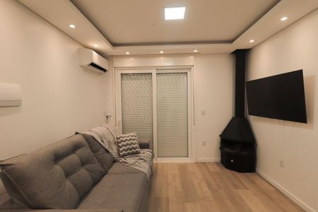 Casa à venda com 261m², 3 quartos e 3 vagasSala