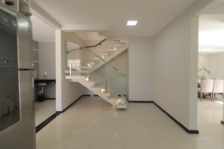 Casa à venda com 261m², 3 quartos e 3 vagasCozinha