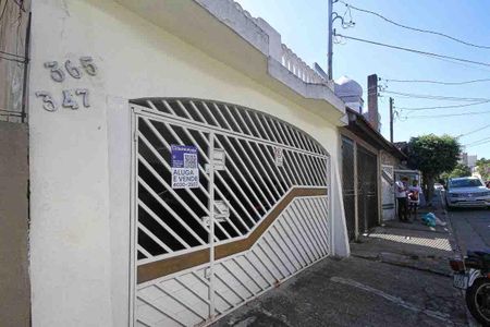 Casa para alugar com 240m², 3 quartos e 2 vagas Casa para alugar com 240m², 3 quartos e 2 vagasFachada