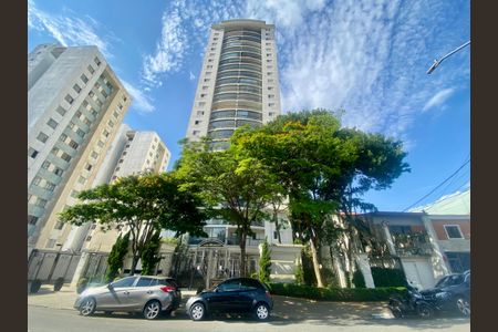 Apartamento à venda com 92m², 3 quartos e 2 vagasFachada